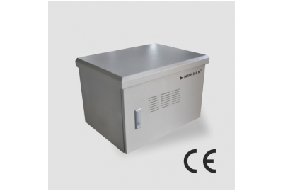 Tủ Rack Gắn Cột IP55 – Giải Pháp Quản Lý Cáp Tiết Kiệm Không Gian